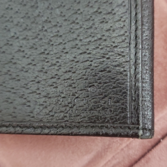 Gucci ⚫ leather wallet w silver plate - Picture 8 of 8